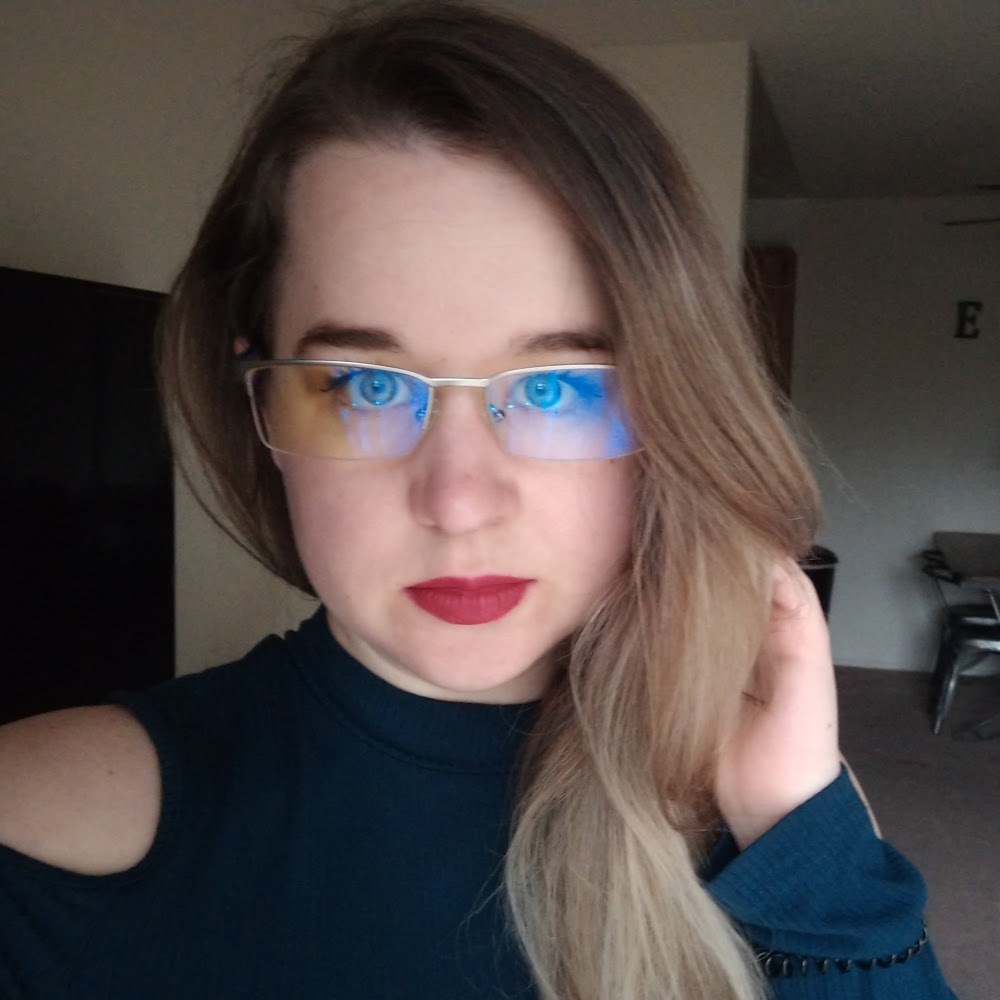 Meet your Posher, Alexandra